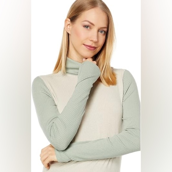 Madewell Colorblock Ribbed Turtleneck Top - Picture 2 of 5